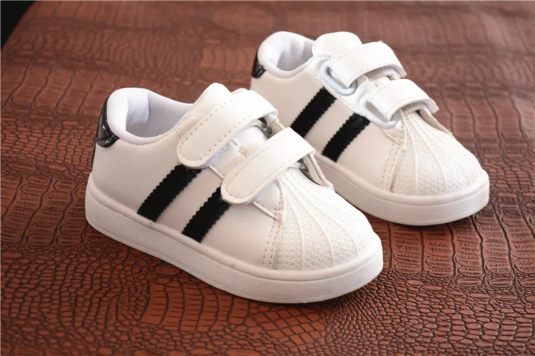 Модная повседневная обувь для детей от 1 до 5 лет спортивная обувь для маленьких мальчиков и девочек Нескользящие мягкие кроссовки для новорожденных