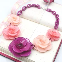 Collar de acrílico collar de flores 2016 ZHONGLV Joyería Lujo de La Marca ZA Diseño de color Cadena de acrílico Collares Declaración para las mujeres