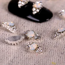 10 шт. белый блеск 3D Дизайн ногтей Аксессуары с Стразы, сплав ногтей Стикеры Талисманы украшения для Гели для ногтей/польский Инструменты TN921