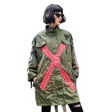 Женские осенние куртки дамы Стенд воротник верхняя одежда с длинными рукавами Мода Письмо печати Street Стиль плюс Размеры свободные пальто Z159