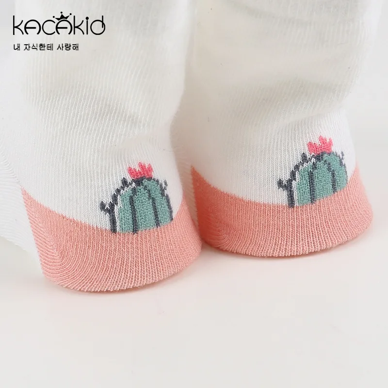 4081843963_1582775510