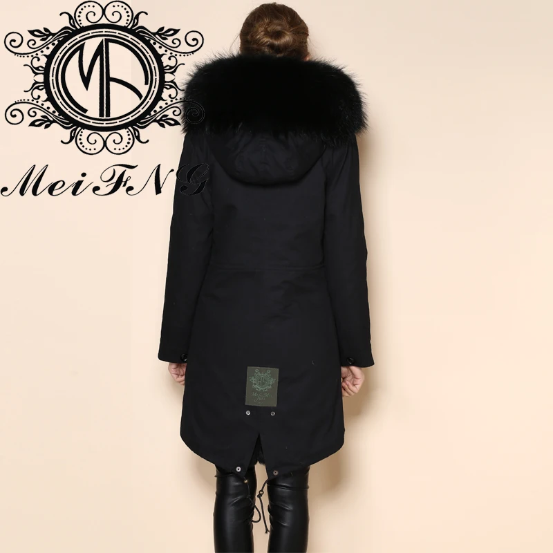 Длинные куртки черная Парка женская однотонная окрашенная с мехом енота собаки отделка с капюшоном Повседневная и модная Стильная черная куртка из искусственного меха