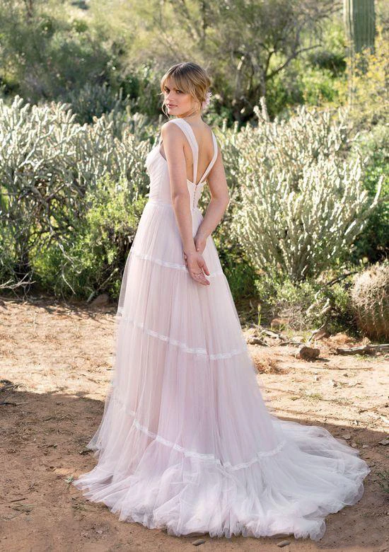 2018-a-line-boho-wedding-dresses-sweetheart-spaghetti-wedding-bridal-gowns-sweep-train-wave-skirt-backless-wedding-dress-custom-made