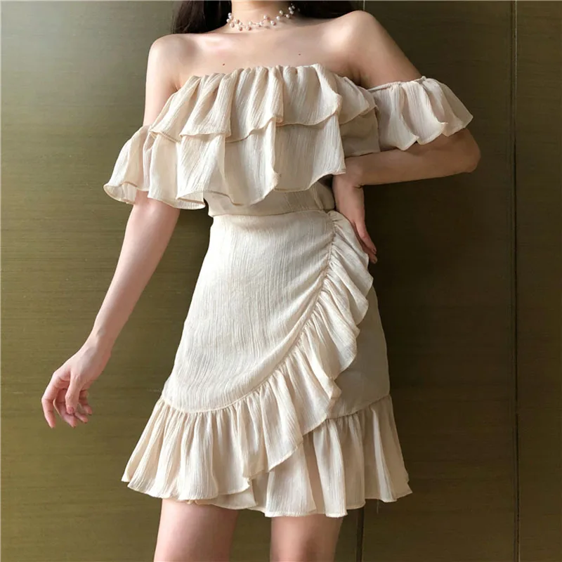 

2019 summer Women's Sexy Ruffled Dress High Waist Slim Irregular Strapless Collar Mini Short Dress Party Dress Korean version