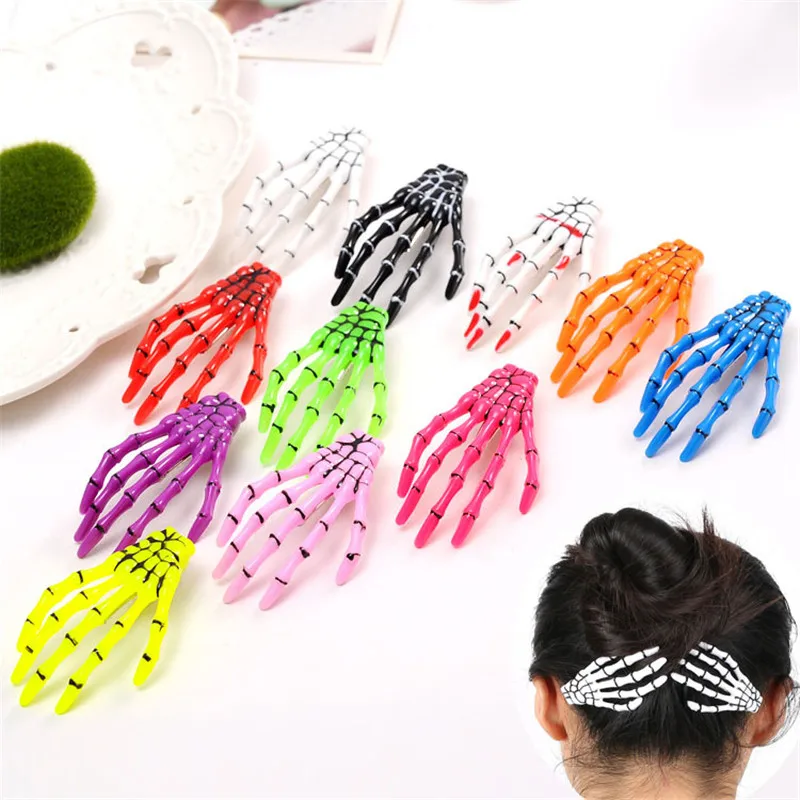 

1 pair Fashion Hair Accessories Skeleton Claws Skull Hand Hair Clip Hairpin Zombie Punk Horror Bobby Pins Barrette For Women