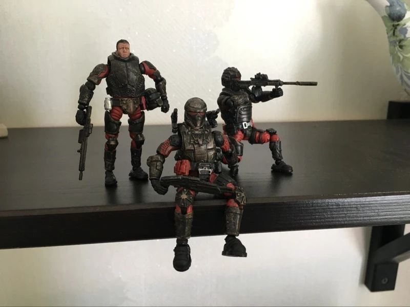 10 (7)
