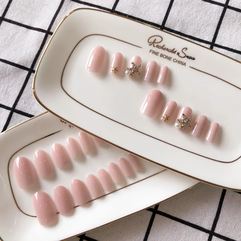 الصحافة موضة الأظافر نمط الاصطناعي وهمية أظافر صناعية نصائح نجوم تصميم 24 قطعة غطاء كامل الاكريليك مسمار مع شريط لاصق #