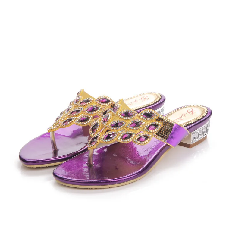 Новинка года; летняя фиолетовая женская обувь для отдыха; большие размеры; шлепанцы на плоской подошве; женская обувь со стразами; Вьетнамки онлайн