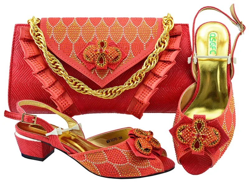 Модные итальянские сандалии обувь и сумочки-клатча для большой вечерние арбуз красные туфли и сумка босоножек и сумочки-клатча SB8214-3