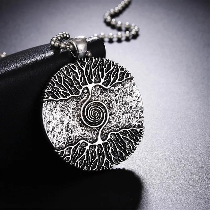 

Vikings Amulet The Tree of Life Yggdrasil Nordic Talisman Pendant Necklace Steel Leather Chain Necklaces For Men Women Jewelry