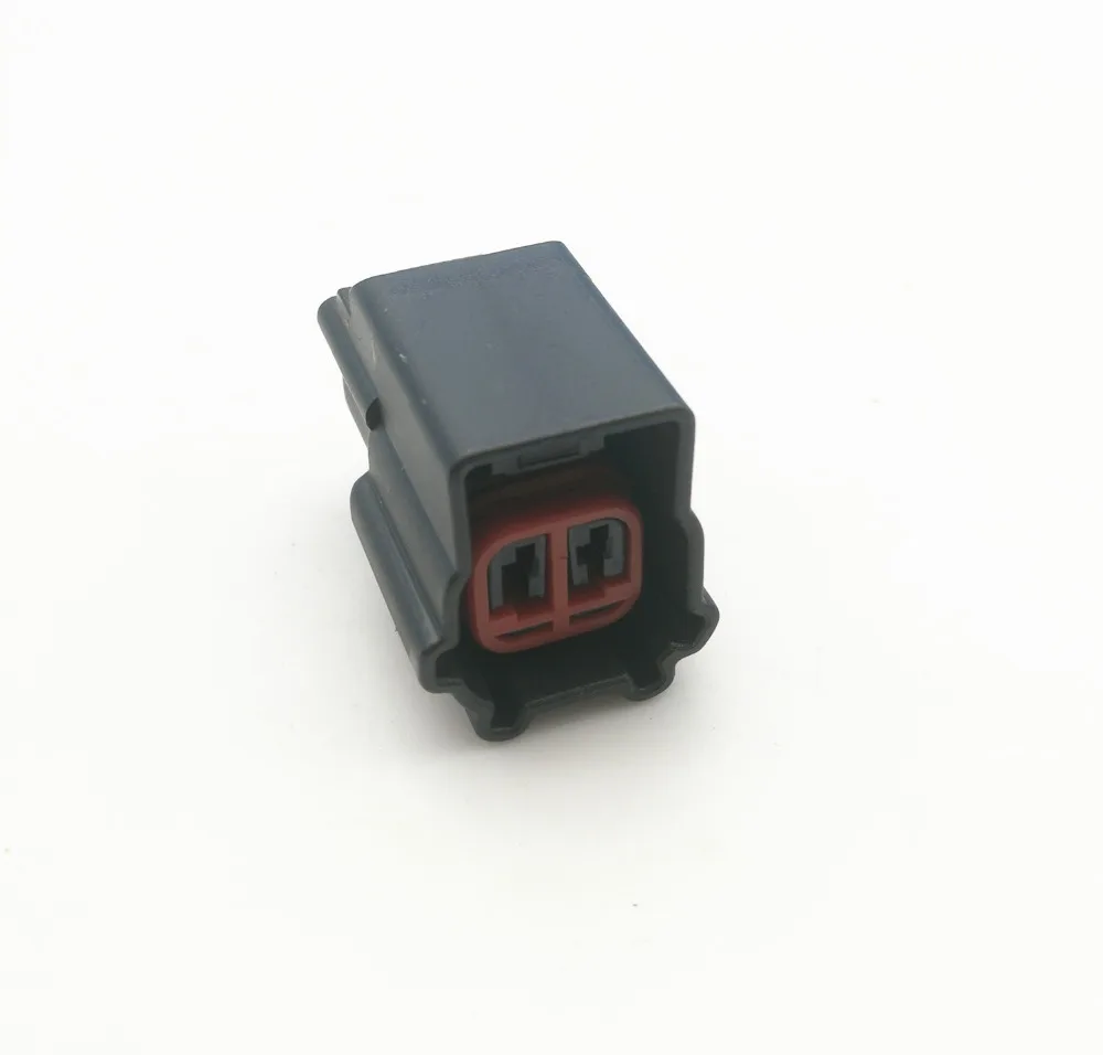 EPC E-4995 plug