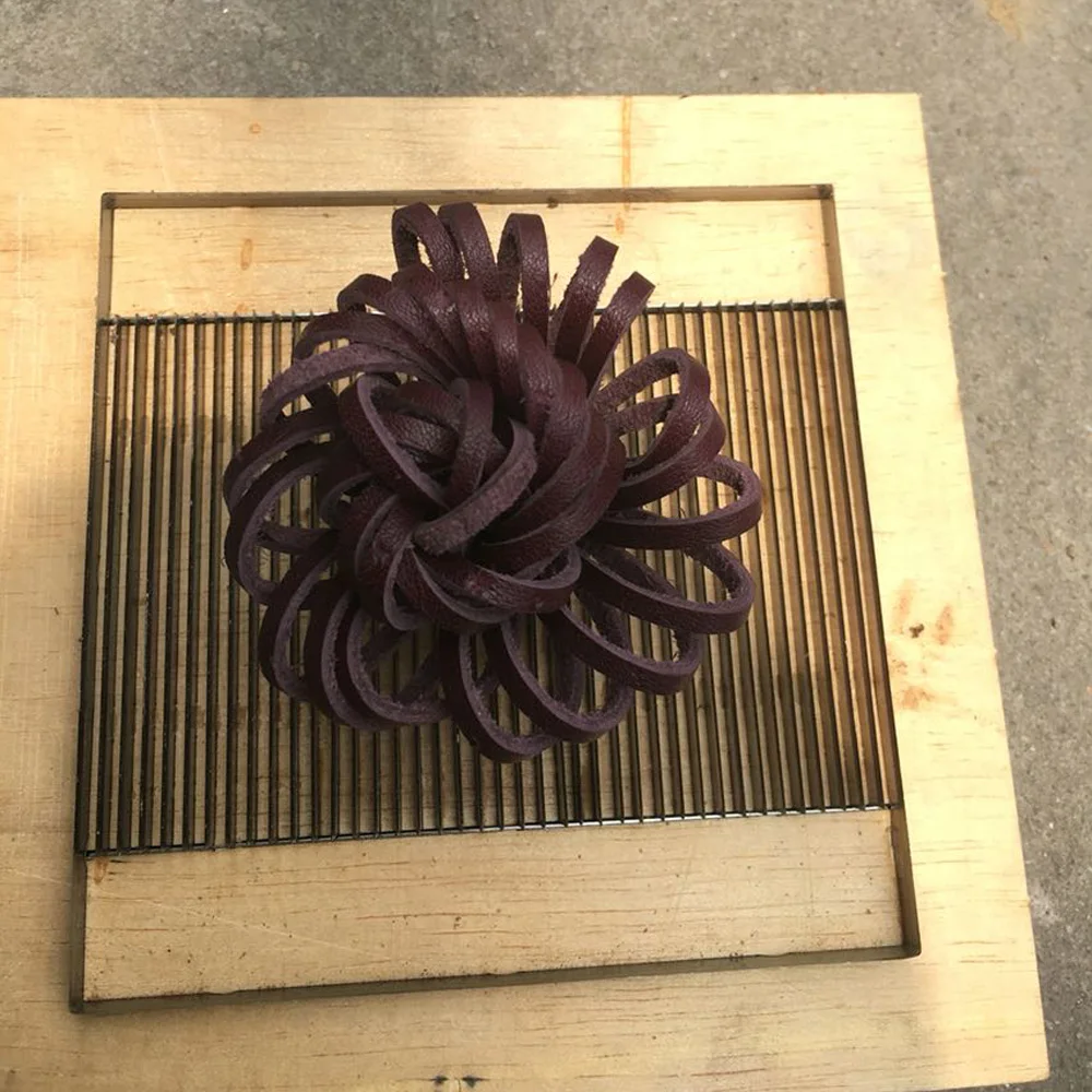 12x12cm leather craft floral tassel shape modeling die cutting knife