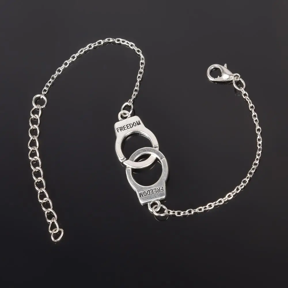

Simple Style Silver Plated Charm Bracelet Jewelry Gift Wedding Banquet Wholesale Top Quality