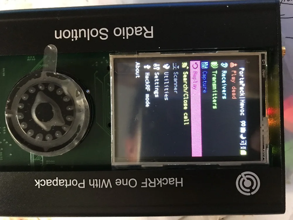 Новейшая версия PORTAPACK+ HACKRF ONE 1 МГц до 6 ГГц SDR программное обеспечение определение радио+ металлический чехол+ 0.5ppm TXCO+ сенсорный ЖК-дисплей