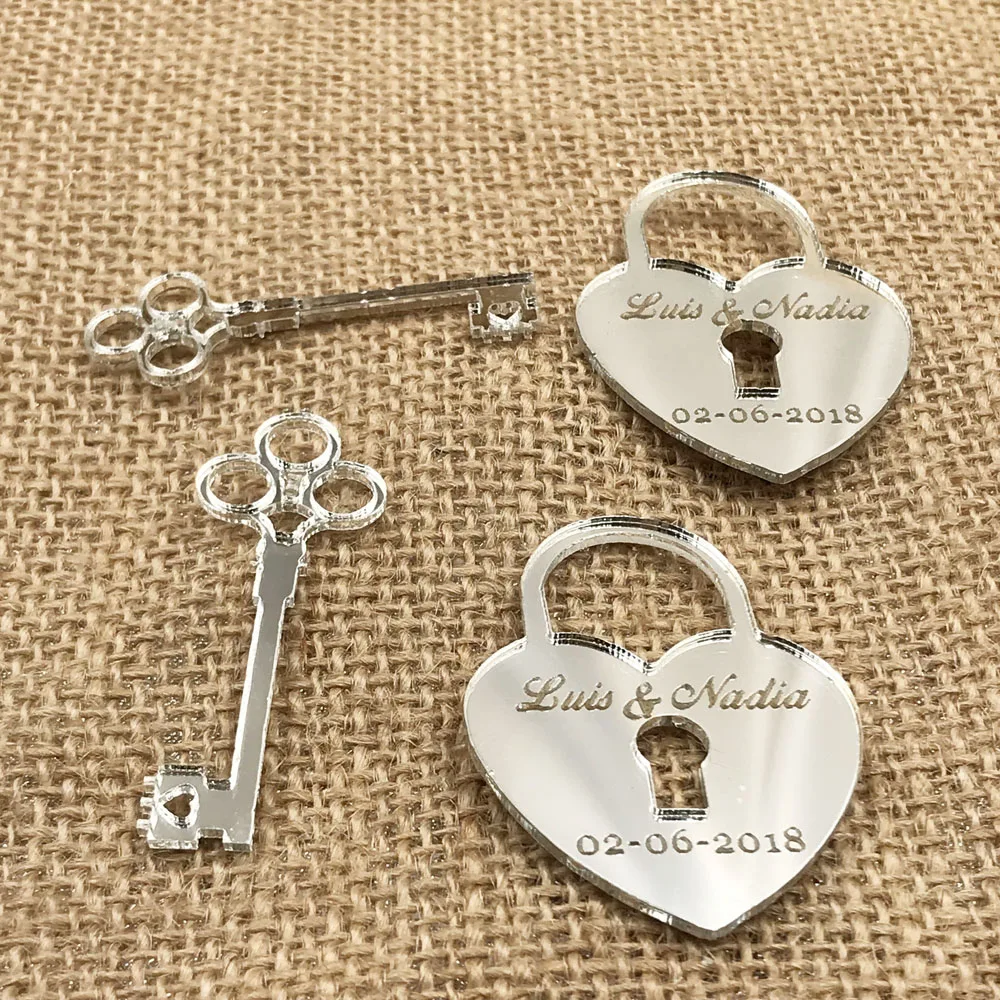 50 pcs Personalized custom Engraved wedding name and date Mirror Silver Gold wooden Key lock Wedding Gift Tags2