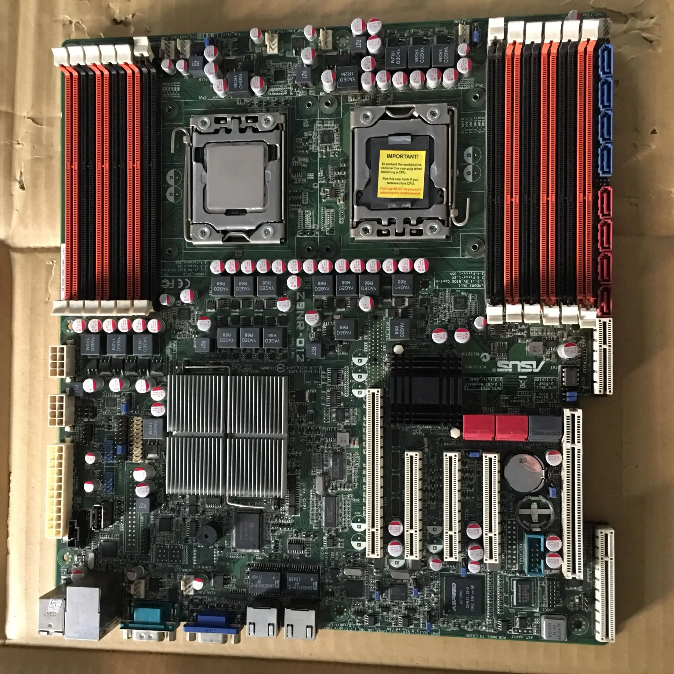 

Z8NR-D12 1366 X58 Server Motherboard Supports X5675 used 90%new