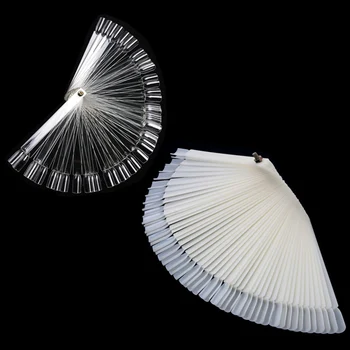 Billig 50 Tipps Gefälschte Nail Art Polnischen Anzeige Acryl Falsche Praxis Farbe Diagramm Palette DIY UV Gel Aufkleber Dekoration Gel Salon Werkzeug