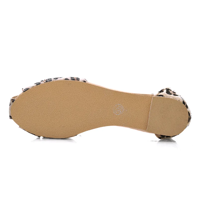Leopard Print Flat Heel Women's Sandals 2019 Summer Women Summer Shoes 2019 Summer Shoes Fashion Sandals Sweet Free Shipping