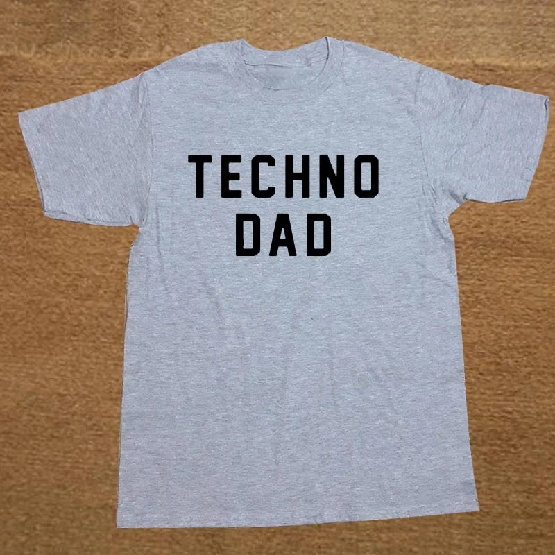 New Funny TECHNO DAD FATHER BABY MUSIC LIFE T Shirt Men Funny Tshirt Man Clothing Short Sleeve Camisetas T-shirt New Funny TECHNO DAD FATHER BABY MUSIC LIFE T Shirt Men Funny Tshirt Man Clothing Short Sleeve Camisetas T-shirt