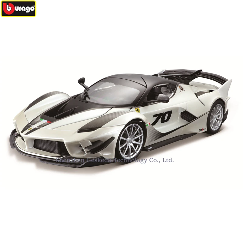 Bbuargo Ferrari 1:24 имитация сплава супер Игрушечная модель автомобиля 34 стиля для с управлением на рулевом колесе переднее рулевое колесо игрушечный автомобиль