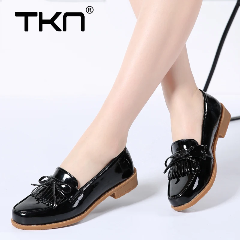

2019 Spring Women Oxfords Shoes Flats Shoes PU Leather Slip on Flat Heel Fringe Bow Ladies Casual Woman Shoes Pointed Toe 1709