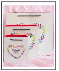 Ynaayu 5 шт./компл. розовые ручки бумажные сумки милый цветок бабочка Крафт бумажный мешок Свадебная вечеринка любимый Подарочный мешок
