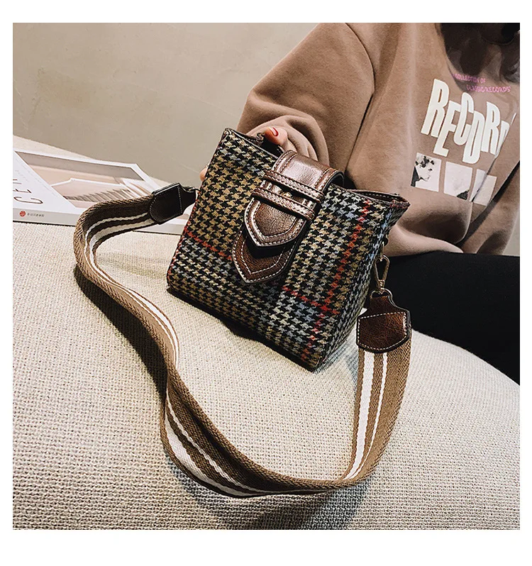 9982889445_594869609