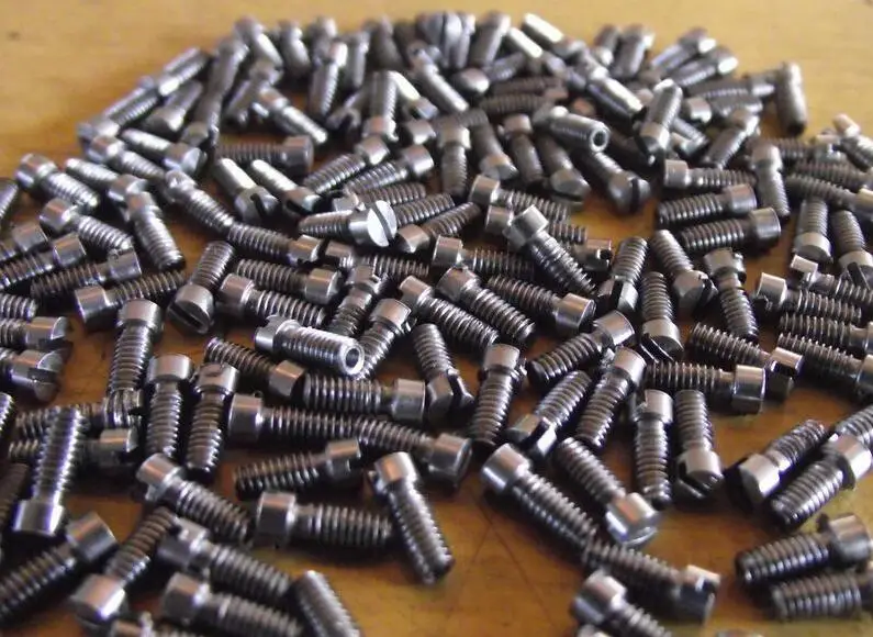 

100 pcs New oboe repair parts screws,parts