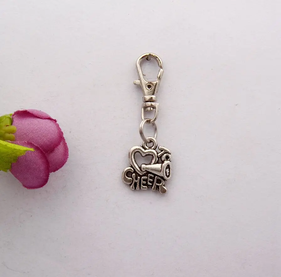 2015 Hot 50pcs Vintage Silver I Love Cheer Charm Rotation Lobster