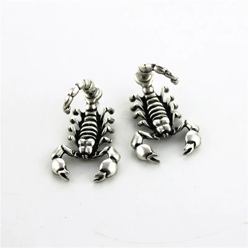 

fashion new movable scorpion earrings