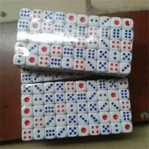 100 Pcs Standard Plastic 10mm Game White Decider Dice Die RPG Toy Bauble
