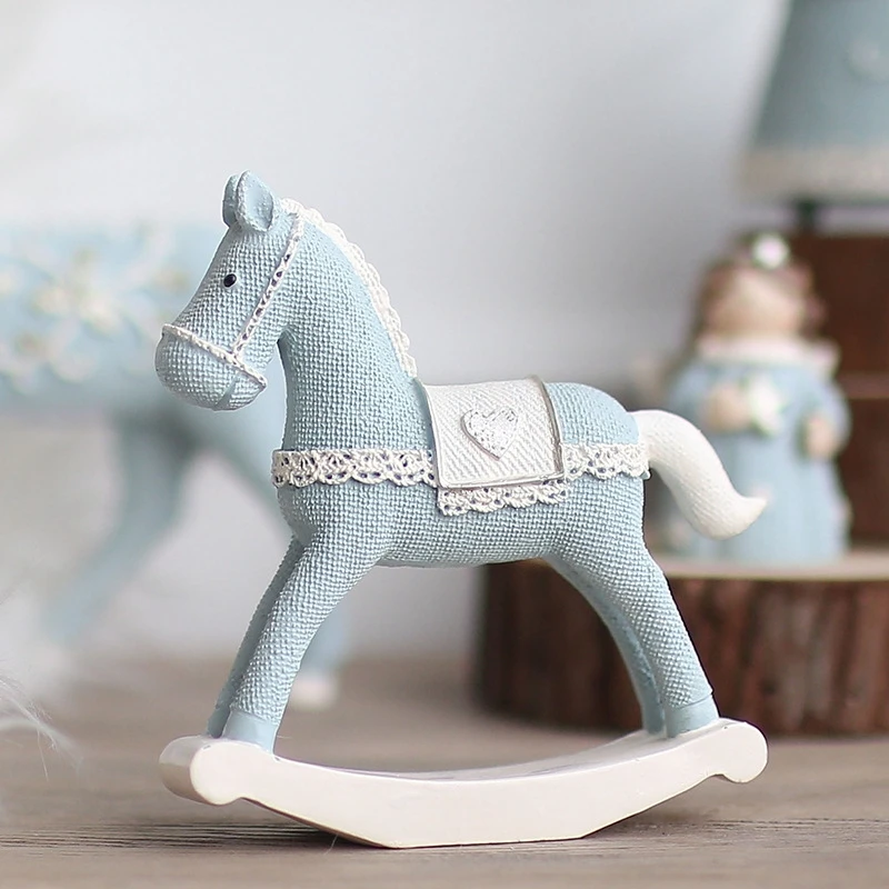 

Nordic Simple Trojan Horse Resin Crafts Creative Desktop Small Horse Ornament Furnishing Home Decorations Accessories Artesanato