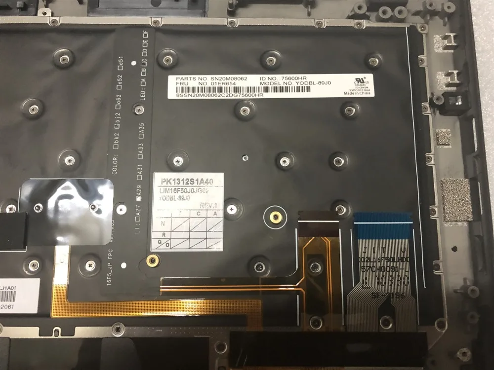 01LX520 (3)