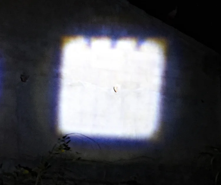 4061795511_913677597