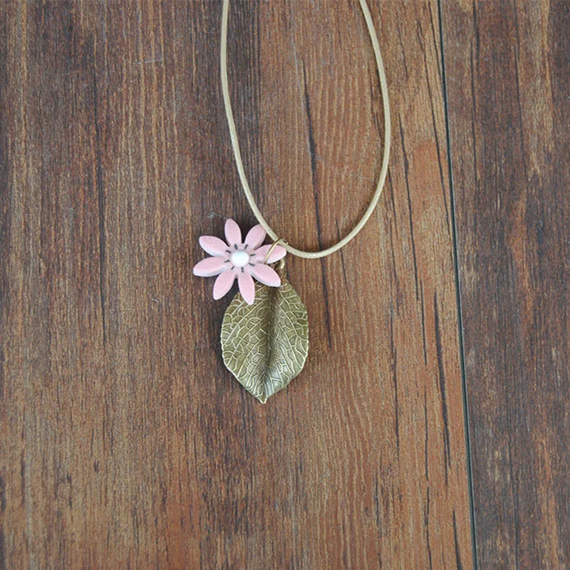 Ceramic Flower Pendants Necklace For Women Vintage Leaf Leaves Long Necklaces Sweater Chain