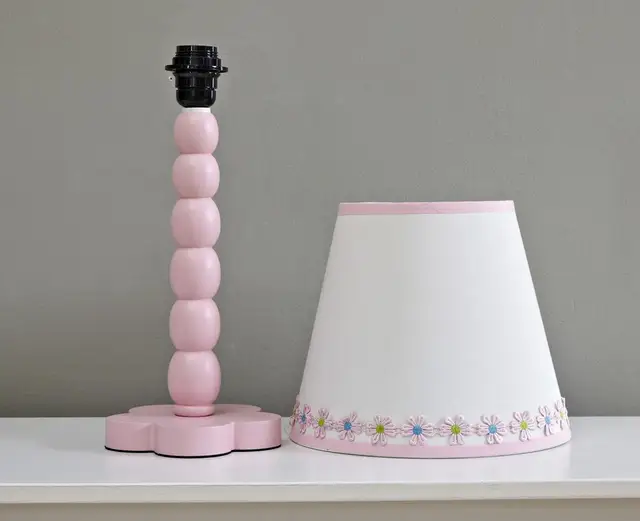 Lovely Creative Healthy Pink wood Fabric Flowers Led E27 Table Lamp For