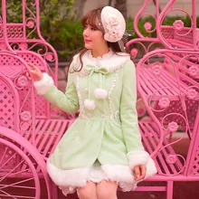 Принцесса сладкий зеленый шерстяное пальто конфеты дождь Кружево бровей украшение однобортный пух нагрудные сладкий японский дизайн c16cd5951