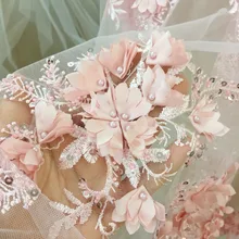 1 ярд Изысканная бледно-розовая 3D жемчужная вышитая бисером Цветочная кружевная ткань, от кутюр аппликация цветок ткань от кутюр кружево