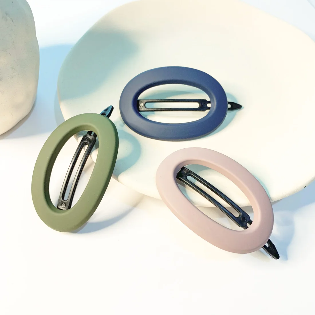 

Solid Color Scrub Resin Hair Clips Geometric Hollow Oval Wave Shape Hairpins Hair Accessories for Women