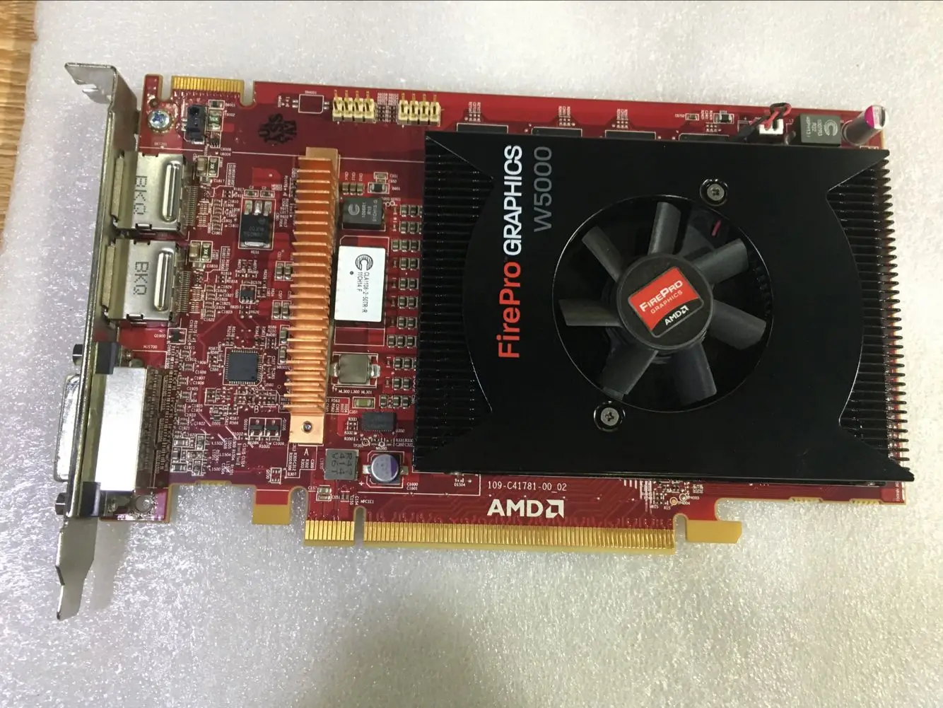 

Leadtek AMD FirePro W5000 graphics card 2G CAD graphics drawing w5000 professional graphics card