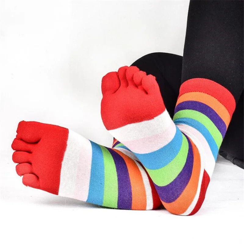 

1Pair Rainbow Stripe Women Cotton 5 Toe Socks Middle Tube Toes Separate Socks Calcetines Lady Sweet Style Sock with Five Fingers