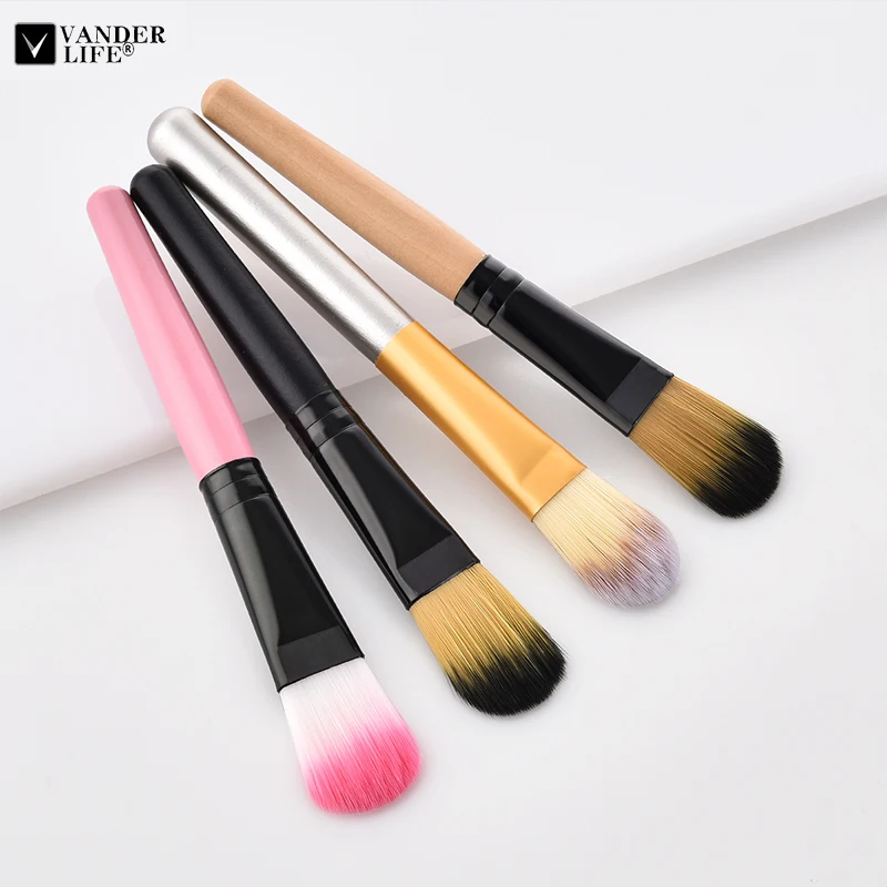 

1Pcs Wooden Makeup Brush For Female Multifunctional Powder Concealer Blush Liquid Foundation Make Up Brushes Cosmetic Tools