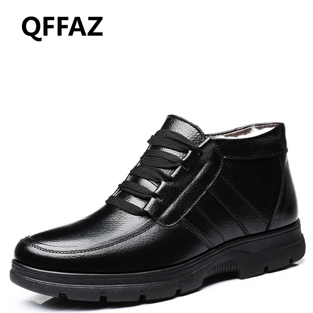 Новинка мужские зимние ботинки QFFAZ из натуральной кожи со шнуровкой плюшевые