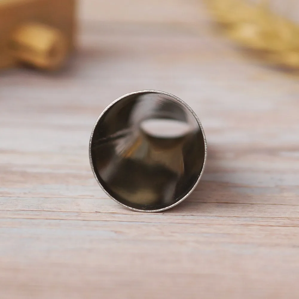 Description Picture 4 of item#353 Cake Decorating Tips Icing Tips Nozzle Decorating Mouth Baking & Pastry Tools Create Heart Shape Cream