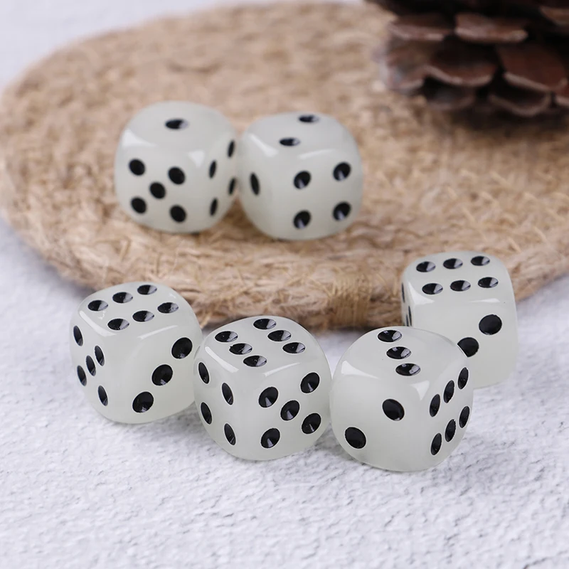 

6PCS/Pack Glow in the Dark Dice Cubes 6 Side 16mm Night Light luminous Toy Fun Board Game Night Bar KTV Entertainment Game Dice