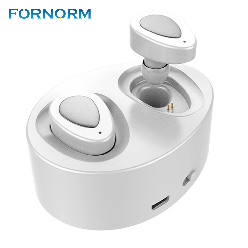 smartwatch and bluetooth headphones at the same time