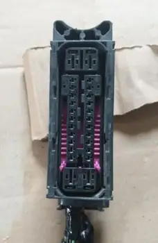 

Car connector FOR ABS pump plug gearbox gearbox computer plug USED