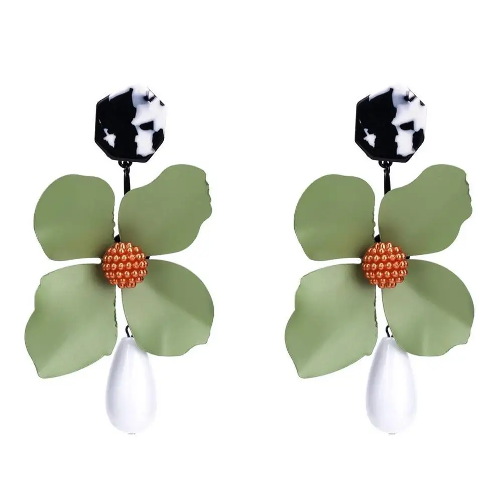 

Personality exaggeration multi-layer big flower colorful water drop earrings Acrylic resin beads lovely temperament ear stud