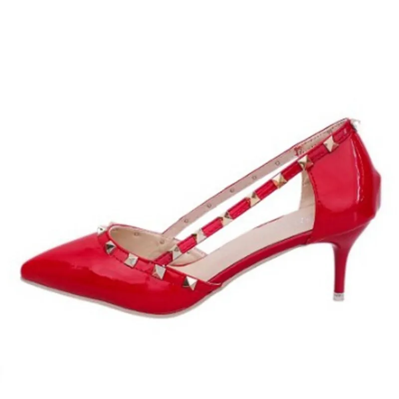 

Europe and the United States new rivet high heels Sexy with fine pointed shoes Large size nude women's occupation
