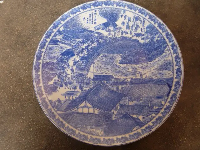 

34cm(d) Rare Qing Dynasty Qing Hua porcelain plate,"Qin Ming Shang He Tu"